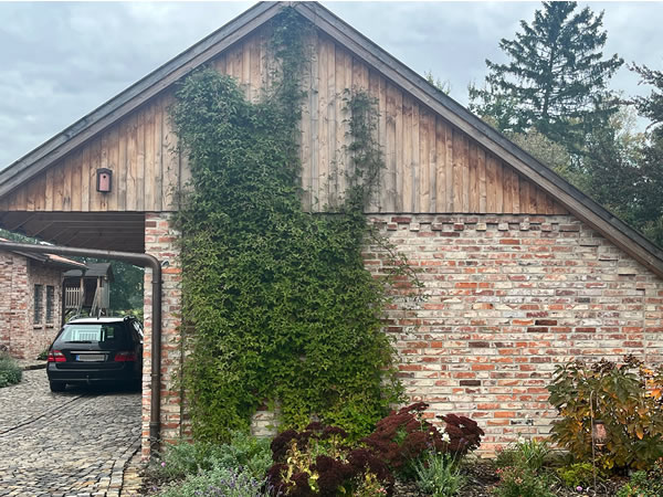 Garage, Remise aus Backstein - Englische Cottages aus Celle - Bauunternehmen Alan Berry