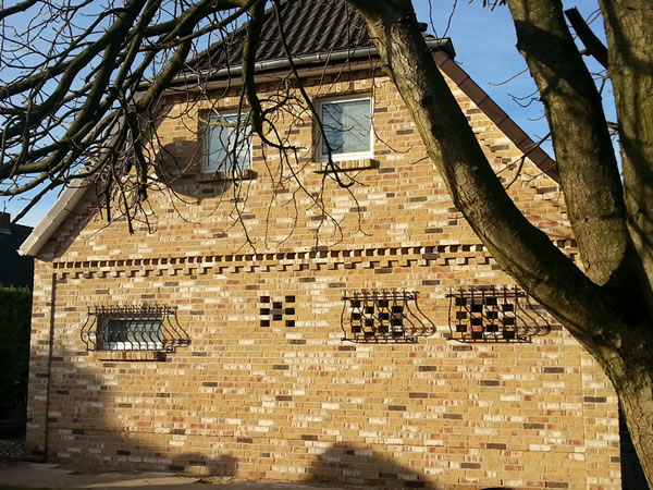 Bewertung Energetische Dämmung und Gartenmauer englisches Cottage in Celle