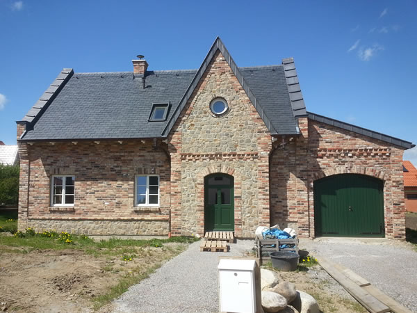 Frontansicht englisches Cottage im Harz - Englische Cottages aus Celle - Bauunternehmen Alan Berry