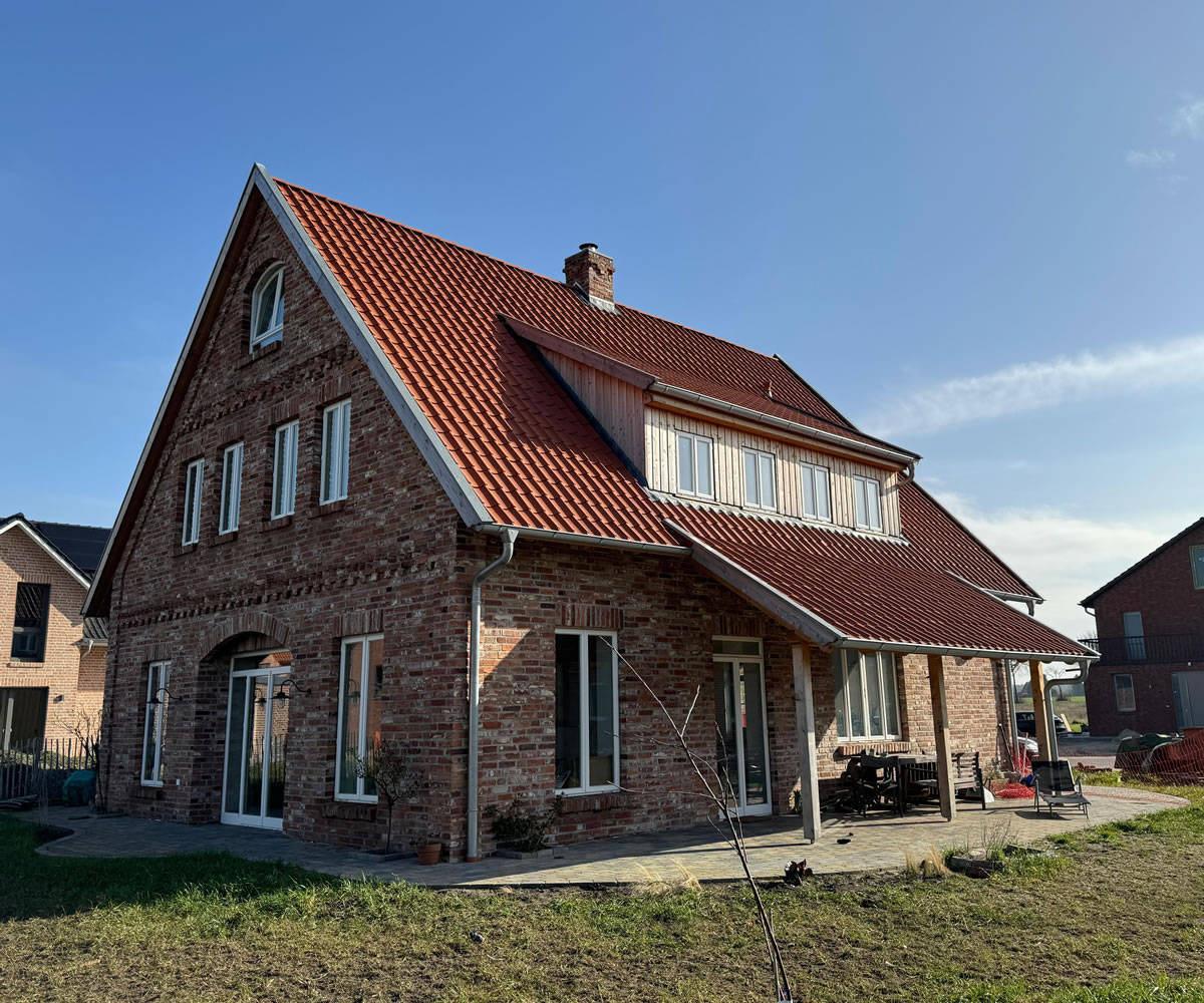 Englisches Cottage von der Rückansicht - Englische Cottages aus Celle - Bauunternehmen Alan Berry