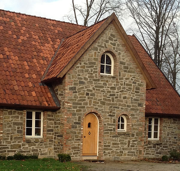 Cottage mit Muschelkalk-Backstein-Mix Fassade - Englische Cottages aus Celle - Bauunternehmen Alan Berry